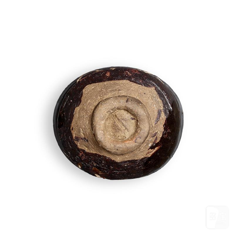 A black oribe tea bowl, Japan, Edo period, 17th century | 日本 江戶時期 十七世紀 黑織部燒茶盌 - 图4